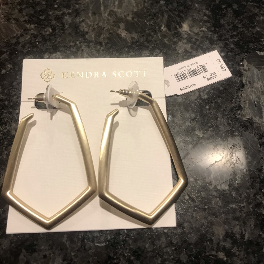 New with tags Kendra Scott Lonnie Earrings gold